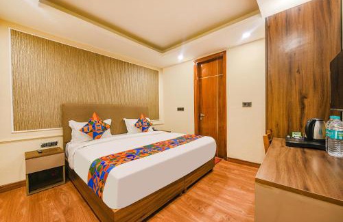 Dwarka Hotel | FabHotel Prime Blest Park Near Yashobhoomi Convention Centre