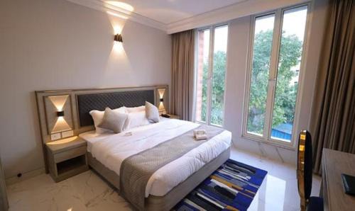 Noida Hotel | FabHotel Prime Hampton By IC's