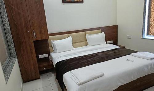 Bedla Hotel | FabHotel Prime Shree Dev Prime