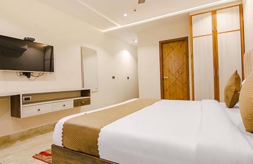 Mohali Hotel | Fabhotel Prime The Eminence