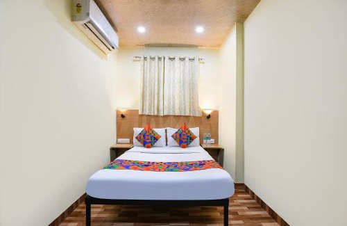 Delhi Hotel | FabHotel Royal Reena Residency