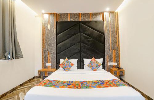 Noida Hotel | FabHotel Royale 116