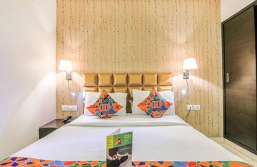 Hyderabad Hotel | Fabhotel Singh Suites