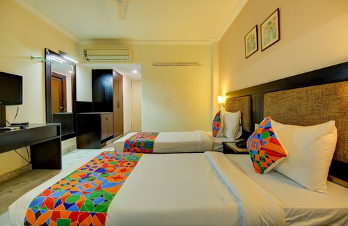 DLF City Hotel | Fabhotel Staywell