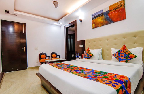 Sector 31 Hotel | Fabhotel The Arjun