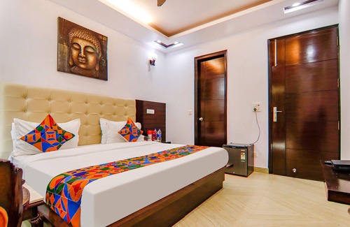 Sector 31 Hotel | Fabhotel The Arjun