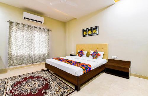Vaishali Nagar Hotel | FabHotel The Castle Homestay