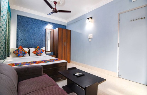 Kolkata Hotel | Fabhotel The Coco Inn