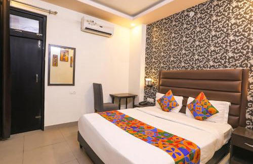 Sahibabad Hotel | FabHotel The Diamond
