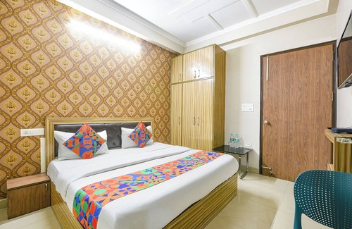 Jharsa Village Hotel | Fabhotel The Flora