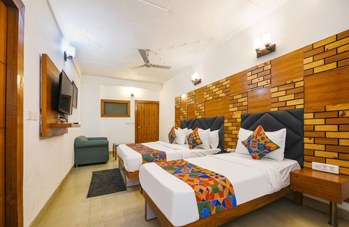 Mahipalpur Extension Hotel | Fabhotel The Grand Ambrosia