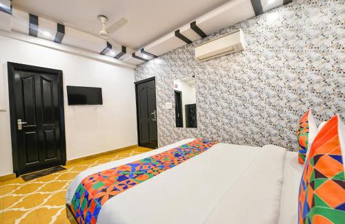 Kalkaji Hotel | FabHotel The Heritage