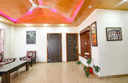 Dharampur Hotel | Fabhotel The Kasauli Heavens