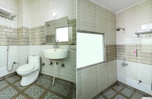 Lajpat Nagar Hotel | Fabhotel The Lazeez