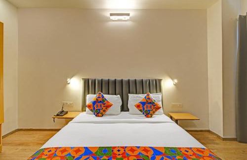 Hyderabad Hotel | FabHotel White Ridge Shivam