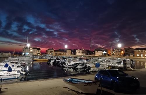 Martigues Casa | FABULEUX Port Carro un petit paradis situé a15 m de l'eau