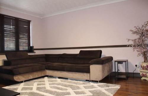 Chafford Hundred Casa | Fabulous 3 bed house
