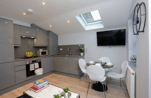 North Finchley Apartamento | Fabulous 3Bedroom/2Bathroom Ground Floor Flat with Garden and Free WiFi