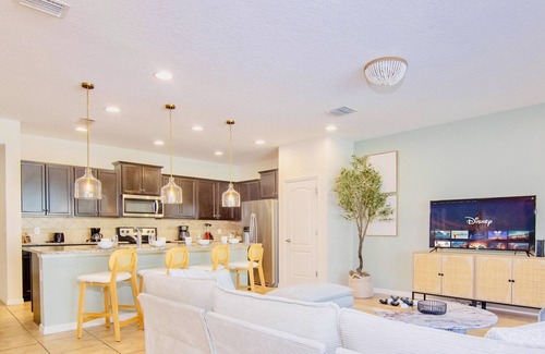 Four Corners Casa | Fabulous 5BD/4.5BH FREE Resort 7mi/Disney