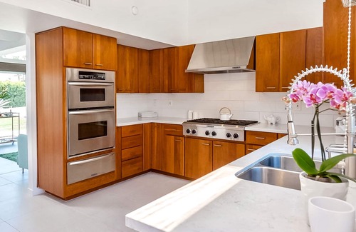 Vista Las Palmas Casa | Fabulous Alexander home in the best neighborhood w/ pool, spa & mountain views