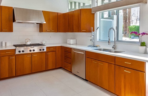 Vista Las Palmas Casa | Fabulous Alexander home in the best neighborhood w/ pool, spa & mountain views