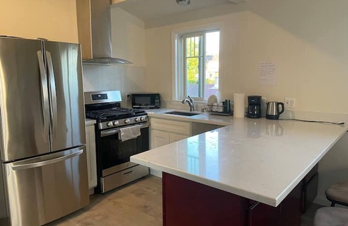 Dimond Casa | Fabulous and Easy commute! nice 3bedroom2bath house washer dryer