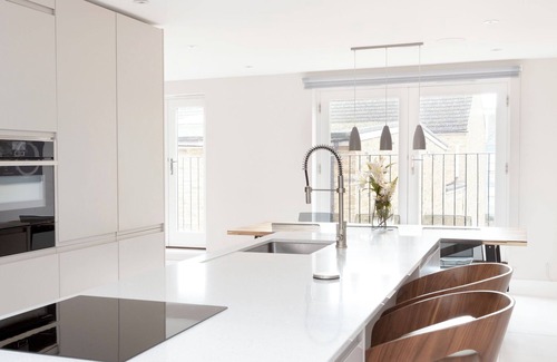Windsor Casa | Fabulous Central Windsor Town House