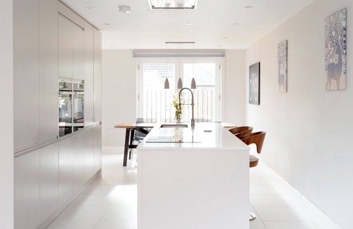 Windsor Casa | Fabulous Central Windsor Town House