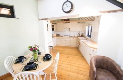 Southwell Cabaña | Fabulous character property in the heart of Southwell