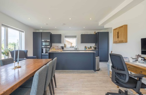 Cambridge Casa | Fabulous Family 4Bed Home