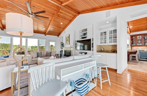 Seabrook Island Casa | Privada Infinity Pool! Golf y vistas al mar! Lujo y confort! Paseo a la playa!