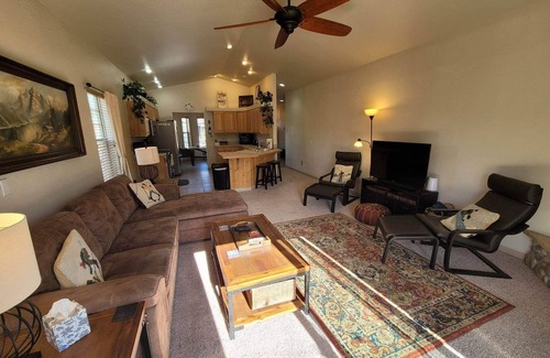 Pagosa Highlands Casa | FABULOUS LAKE HATCHER HOME