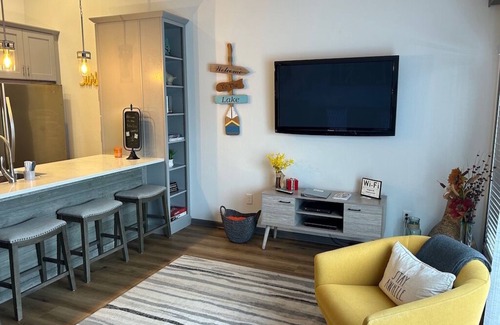 Village of Four Seasons Condominio | Fabulous Lakefront Condo w/Great View & Location