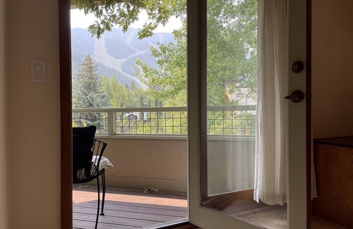Warm Springs Casa | Fabulous location! Relax with River & Baldy views.