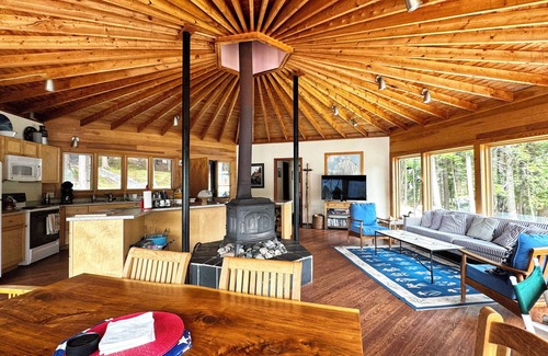 Mount Desert Casa | FABULOSO PONTE LARGO LAGO COTTAGE EN LA ISLA DEL DESIERTO DE MONTAJE !!!