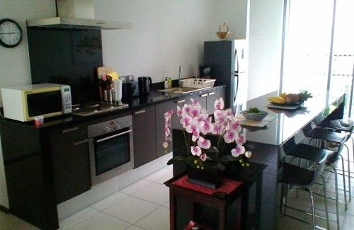 Thep Kasattri Apartamento | Fabuloso apartamento moderno cerca de la playa