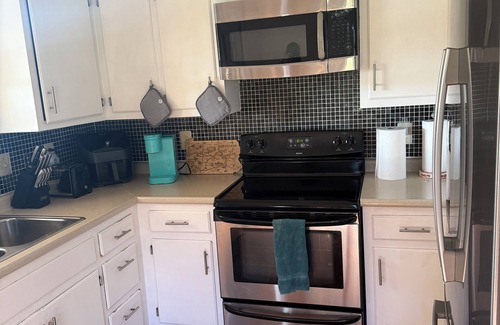Houserville Casa | Fabulous pet-friendly 3-bedroom house with AC in State College