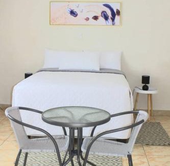 Francistown Casa | Fabulous Rest Inn