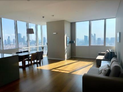 Mecidiyekoy Apartamento | Fabulous two bedroom apartment on the high floor