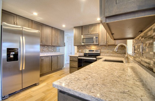 Hudson Beach Estates Casa | Fabulous Waterfront with Swimspa