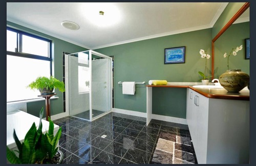 West Beach Casa | FABULOSO WEST BEACH ESPERANCE HOME CON VISTAS. MASCOTA AMIGABLE.