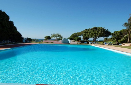 Alporchinhos Villa | Villa en el sol del Algarve, frente al mar, con piscina climatizada