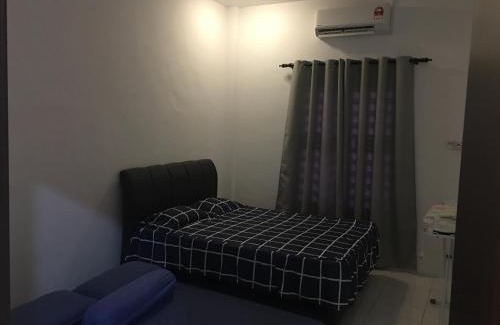 Kuching Casa | Fadi's Guesthouse at Bandar Baru Samariang