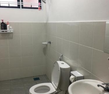 Kuching Casa | Fadi's Guesthouse at Bandar Baru Samariang