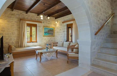 Kato Valsamonero Villa | Faethon villa