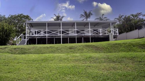 Daleys Point Casa | 'Fair View On Daleys' by Accom Holidays