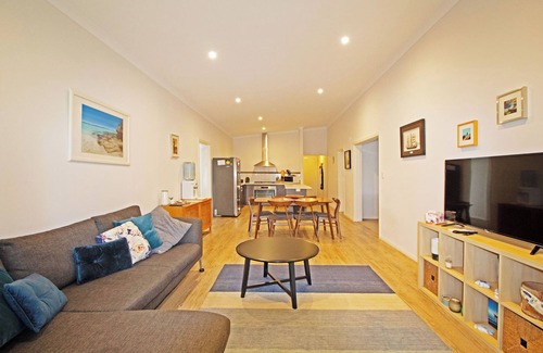 Jurien Bay Casa | Fair Winds: 4 BR, 2 BA House in Jurien Bay, Sleeps 8