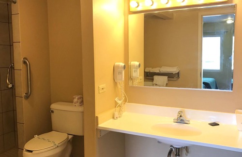Barrington Hotel | FairBridge Inn Express, Barrington