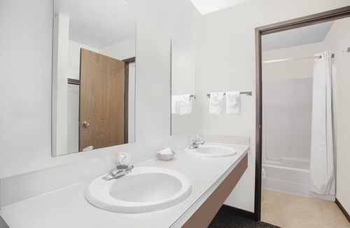 Moscow Hotel | FairBridge Inn & Suites Moscow/Pullman