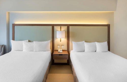 Centro de Cabo San Lucas Hotel | Fairfield by Marriott Los Cabos